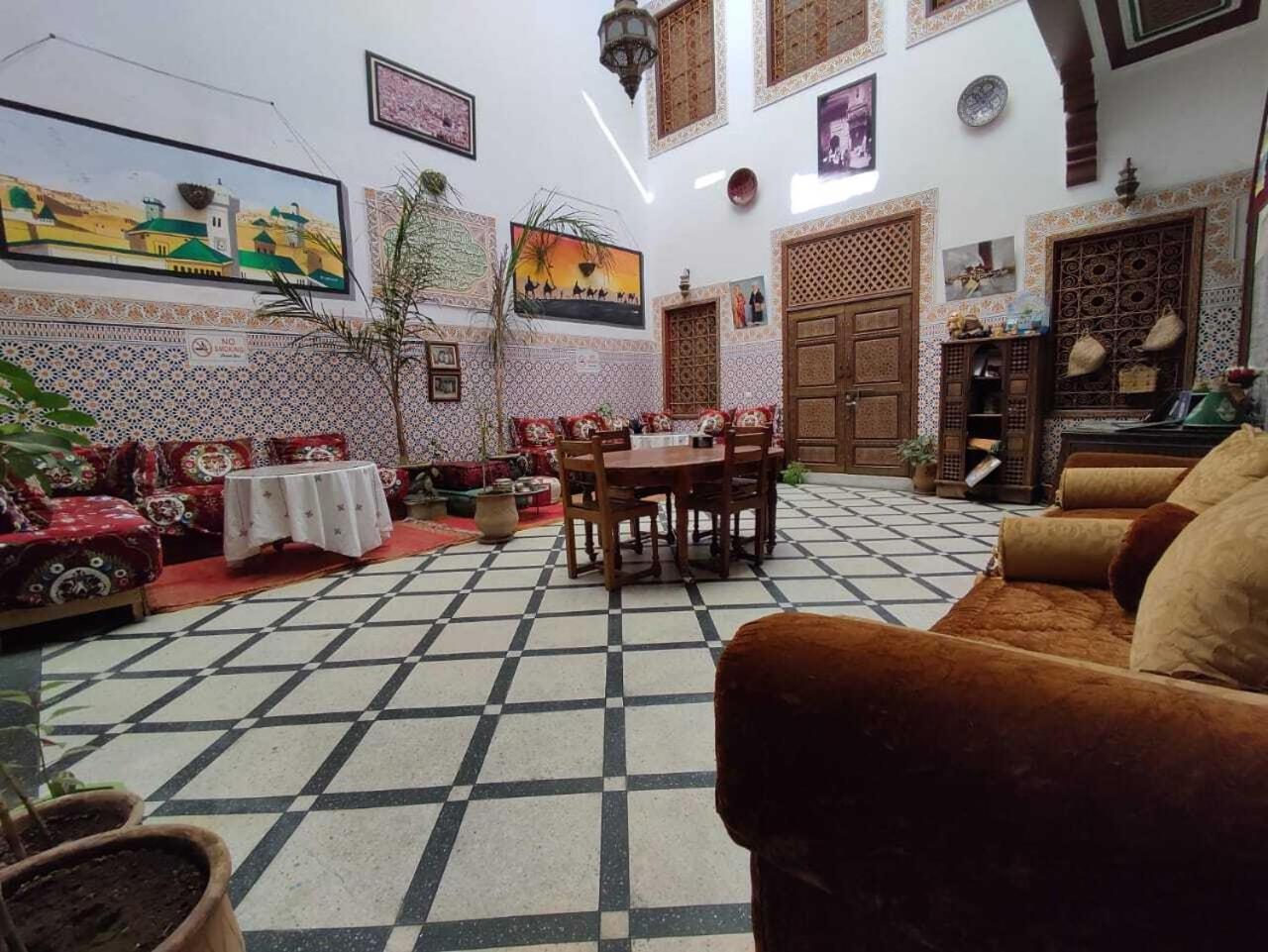 Dar Ahl Tadla Hotel Фес Екстериор снимка