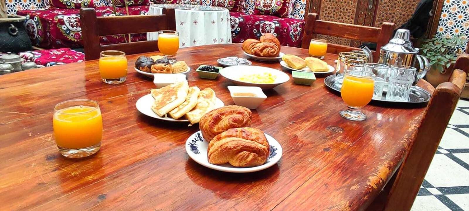 Dar Ahl Tadla Hotel Фес Екстериор снимка