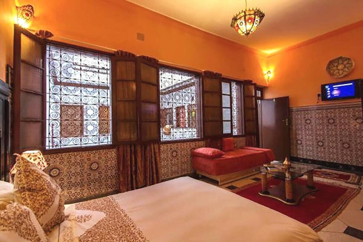 Dar Ahl Tadla Hotel Фес Екстериор снимка