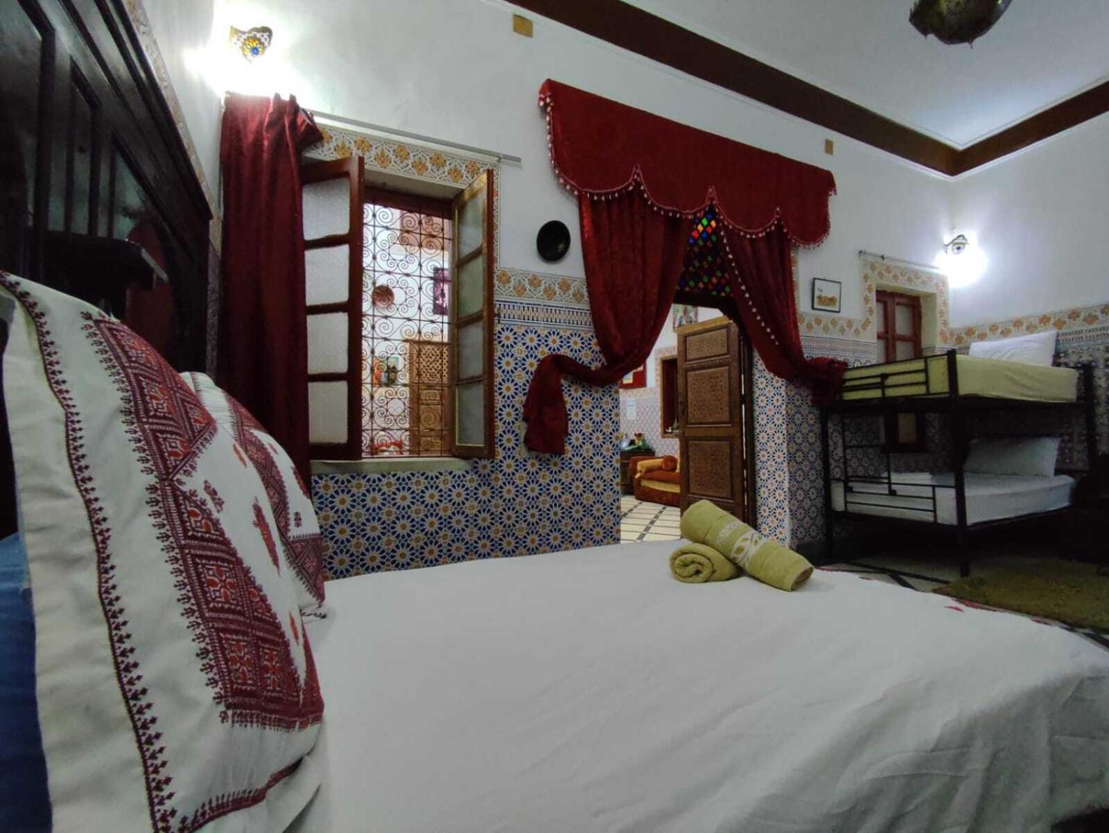 Dar Ahl Tadla Hotel Фес Екстериор снимка